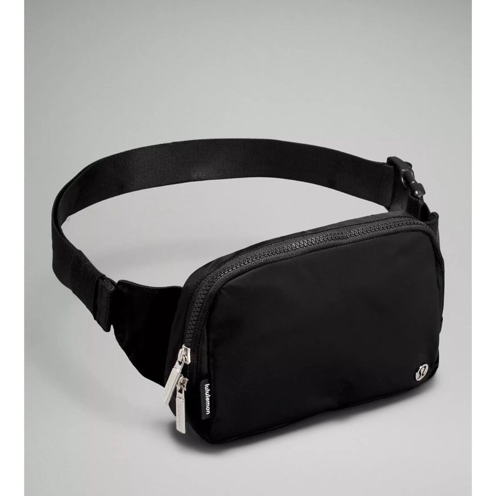 Lululemon everywhere belt bag black 2L-new with tag - Picture 5 of 10